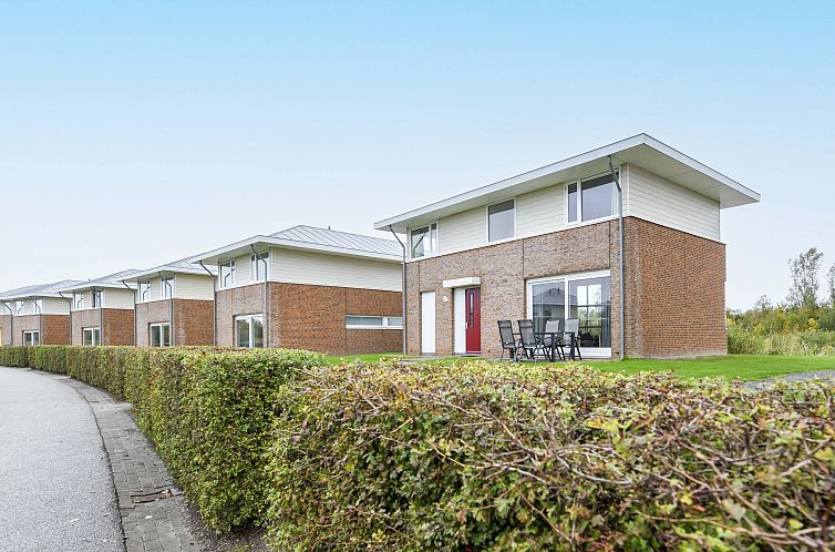 Vrijstaande woning in Anjum