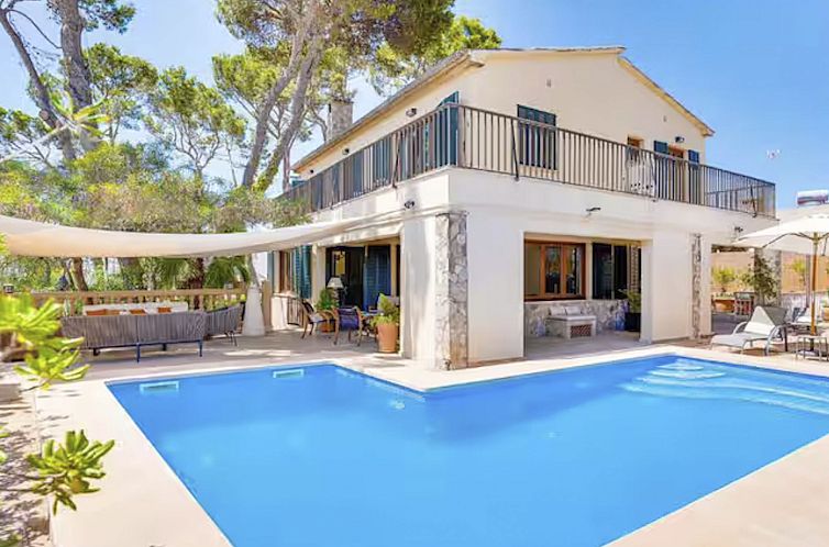 Vakantiehuis Villa mit Pool in Cala Estancia, nahe Palma