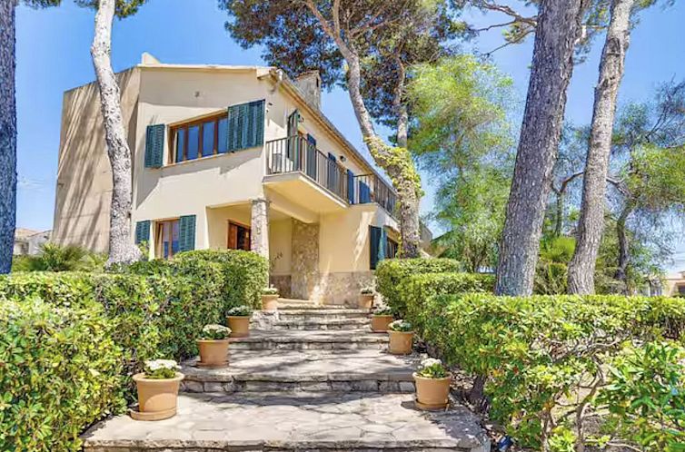 Vakantiehuis Villa mit Pool in Cala Estancia, nahe Palma