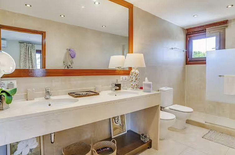 Vakantiehuis Villa mit Pool in Cala Estancia, nahe Palma