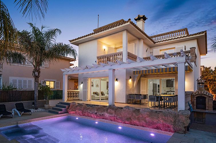 Vakantiehuis Villa SOL FELOSTAL, 130m zum Strand, nahe Airpo