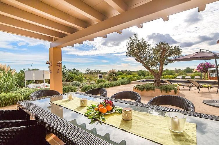 Vakantiehuis Tolles Ferienhaus in Campos mit Großem Pool