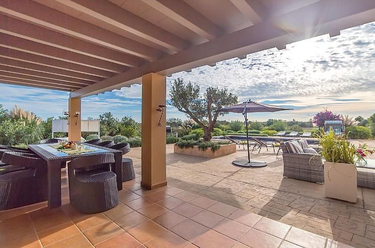 Vakantiehuis Tolles Ferienhaus in Campos mit Großem Pool