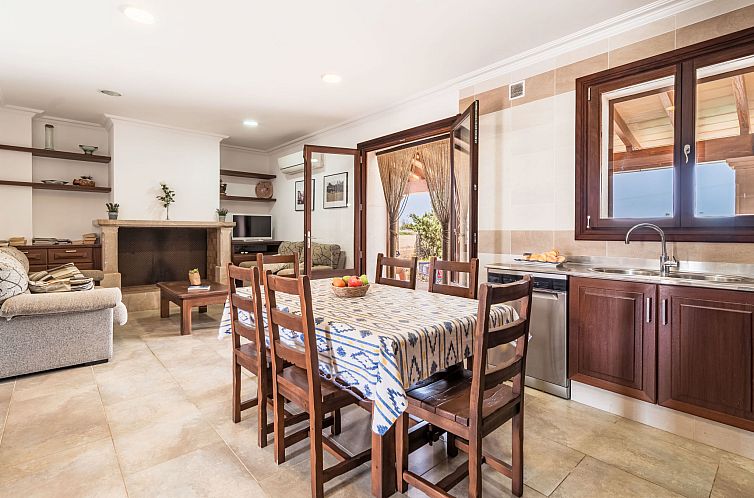 Vakantiehuis Tolles Ferienhaus in Campos mit Großem Pool