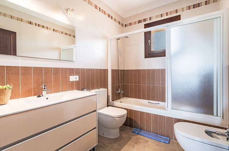 Vakantiehuis Tolles Ferienhaus in Campos mit Großem Pool