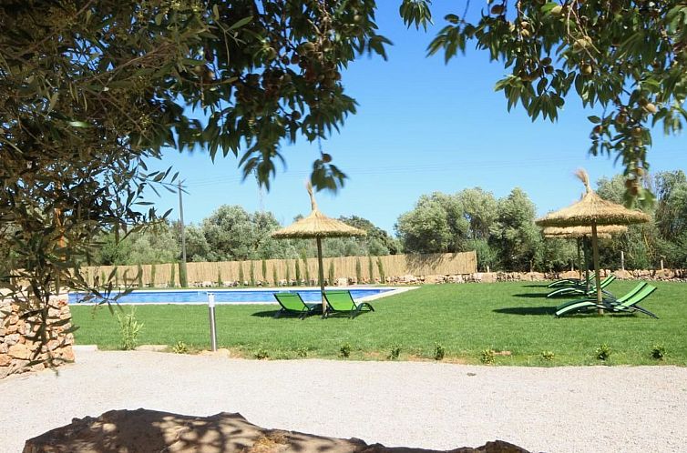 Appartement Wohnung mit Pool, Garten, Terrasse und Grill