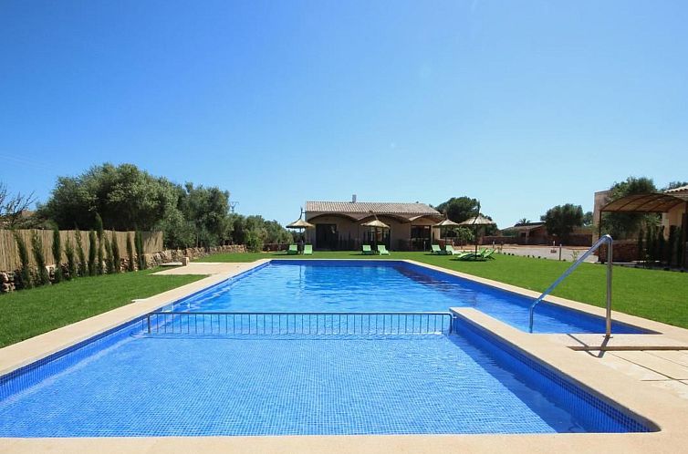 Appartement in Campos mit Terrasse und Garten