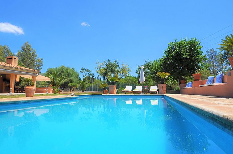 Vakantiehuis Villa con piscina y pista de tenis privada idea