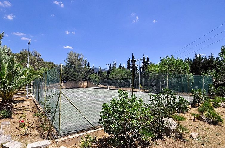 Vakantiehuis Villa con piscina y pista de tenis privada idea