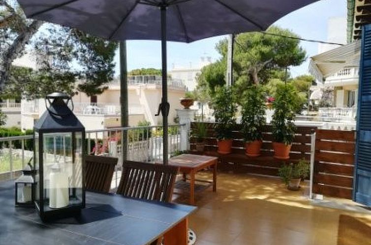 Appartement Touristenwohnung "Pins" mit Terrasse