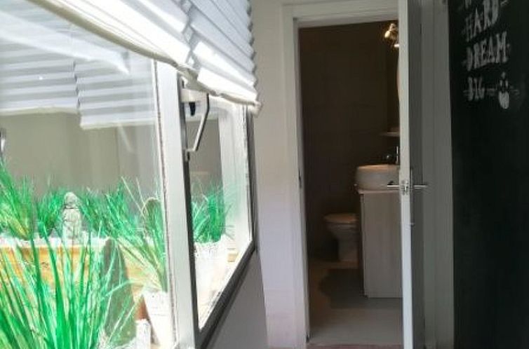 Appartement Touristenwohnung "Pins" mit Terrasse