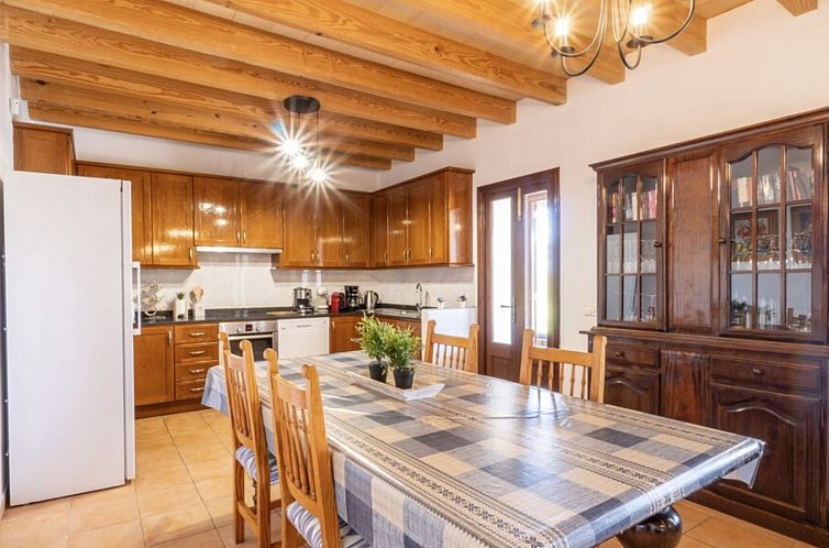 Vakantiehuis VILLA LORENZO MANACOR by PriorityVillas