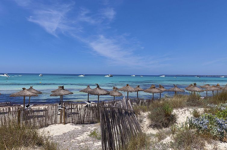 Vakantiehuis Strandnahes Ferienhaus mit schönem Garten