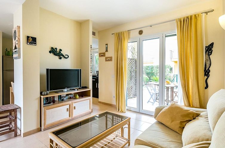 Vakantiehuis Schönes Ferienhaus in Urbanització El Paraís