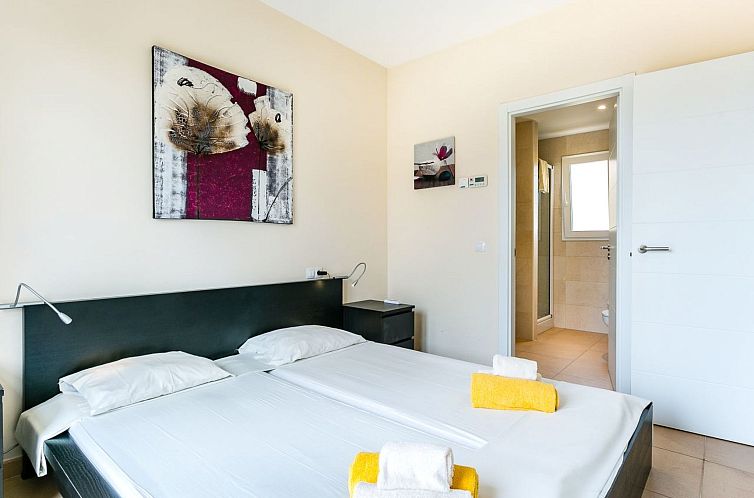 Vakantiehuis mit Dachterrasse und Meerblick