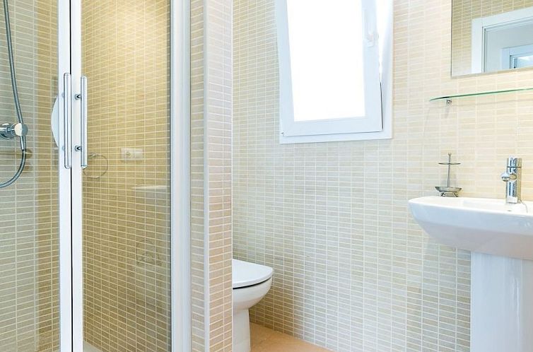 Vakantiehuis mit Dachterrasse und Meerblick