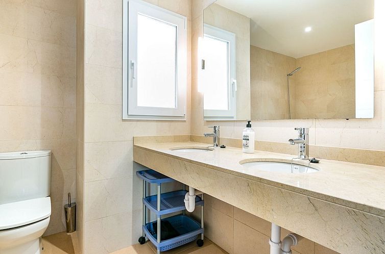 Appartement Wohnung mit gemeinsamem Pool, Grill und Meerblic