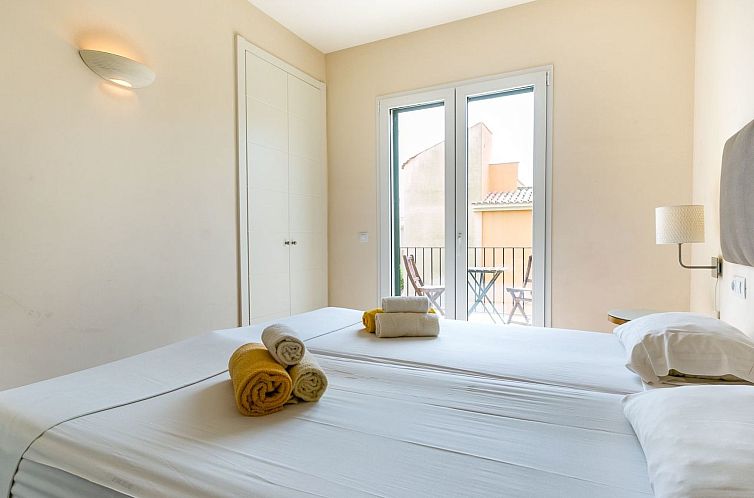 Vakantiehuis Mediterranes Ferienhaus mit offener Terrasse