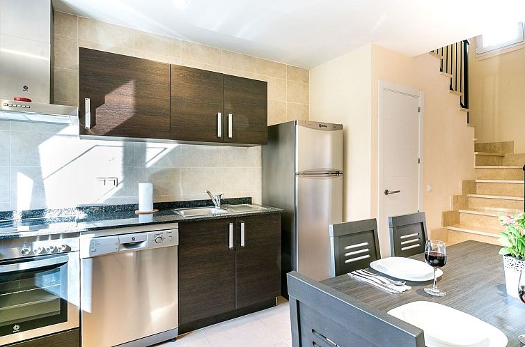 Vakantiehuis Reihenhaus in Strandnähe, Golfplätze in der N