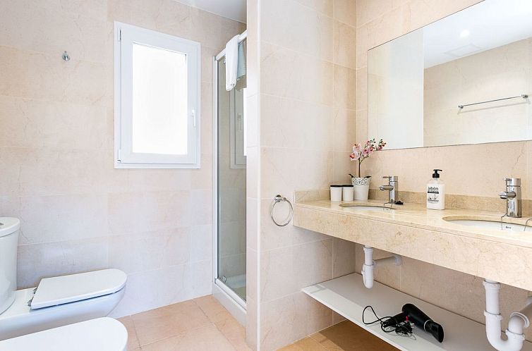 Vakantiehuis Reihenhaus in Strandnähe, Golfplätze in der N