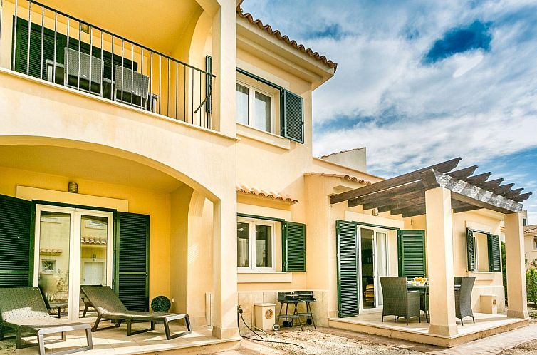 Appartement Modernes Apartment mit Gemeinschaftspool