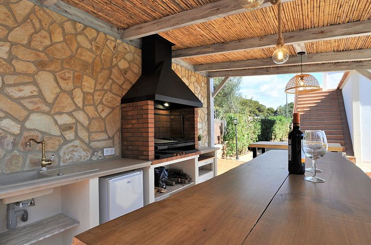 Vakantiehuis VILLA MONICA en barrio residencial de Cala Pi p