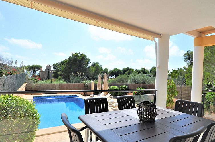 Vakantiehuis Preciosa villa con vistas al mar, piscina priva