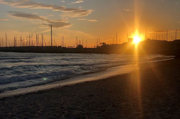 Vakantiehuis in Sa Ràpita mit Großer Terrasse