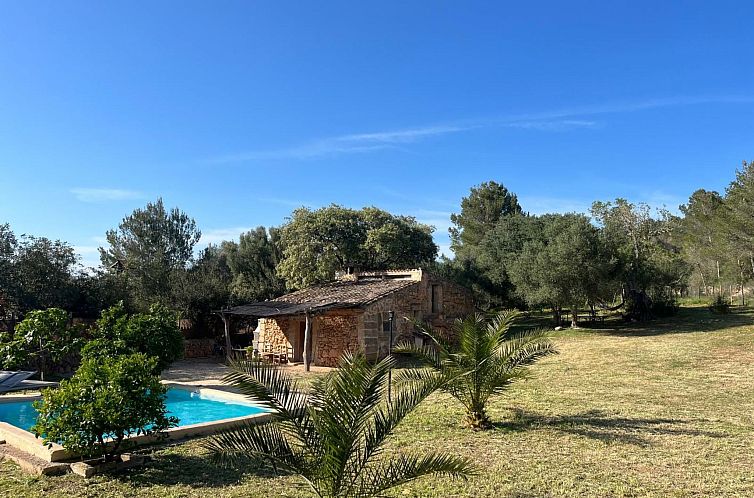 Vakantiehuis mit eigenem Garten und Schwimmbad.