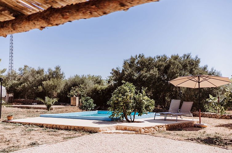 Vakantiehuis mit eigenem Garten und Schwimmbad.