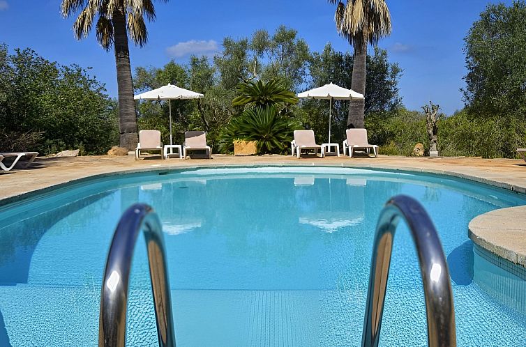 Vakantiehuis Großes Landhaus mit Schwimmbad in Meeresnähe