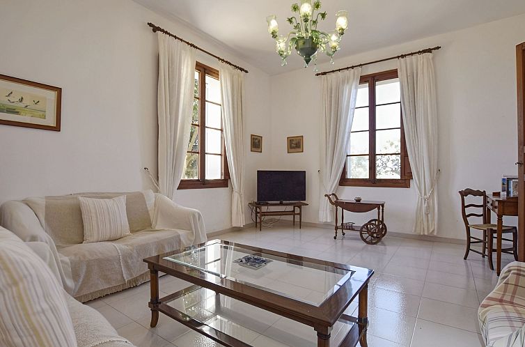 Vakantiehuis Großes Landhaus mit Schwimmbad in Meeresnähe