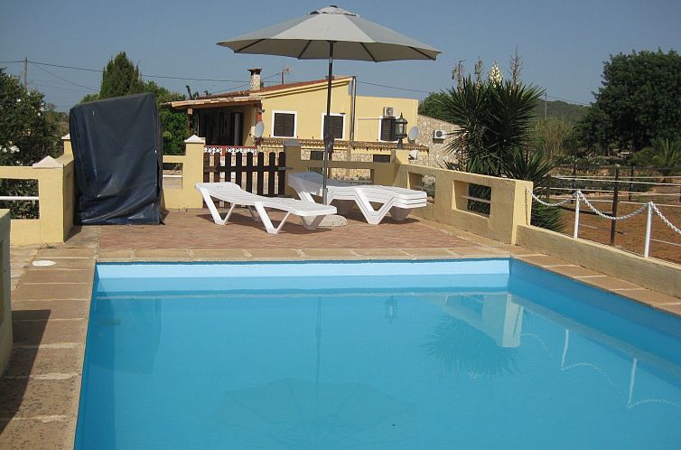 Vakantiehuis Ferienvilla mit Garten, Grill und Terrasse