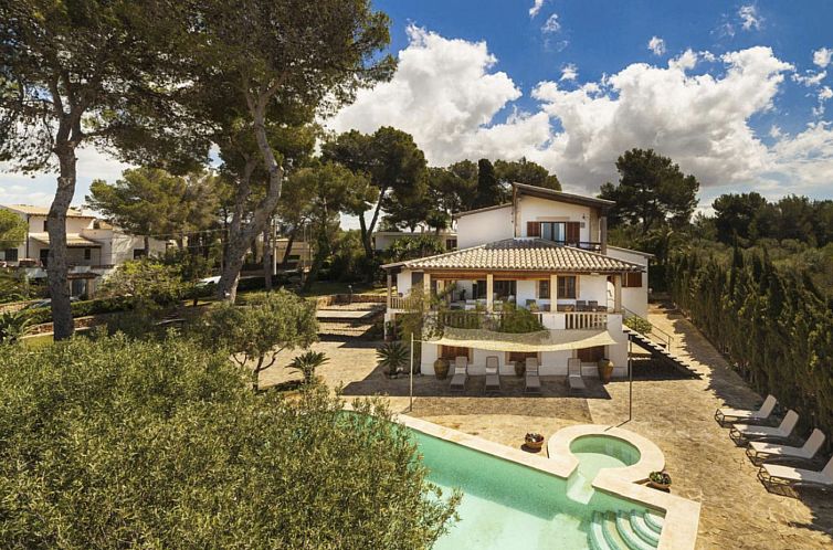 Guest house 1608313 - Holiday property Mallorca - Vakantiehuis Charmante Familienvilla am Meer von Son Veri