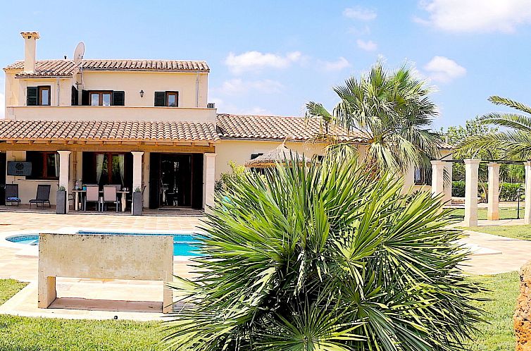 Vakantiehuis Nettes Ferienhaus in Llucmajor mit Großer Terr