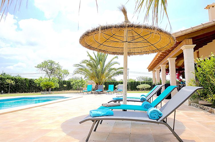 Vakantiehuis Nettes Ferienhaus in Llucmajor mit Großer Terr