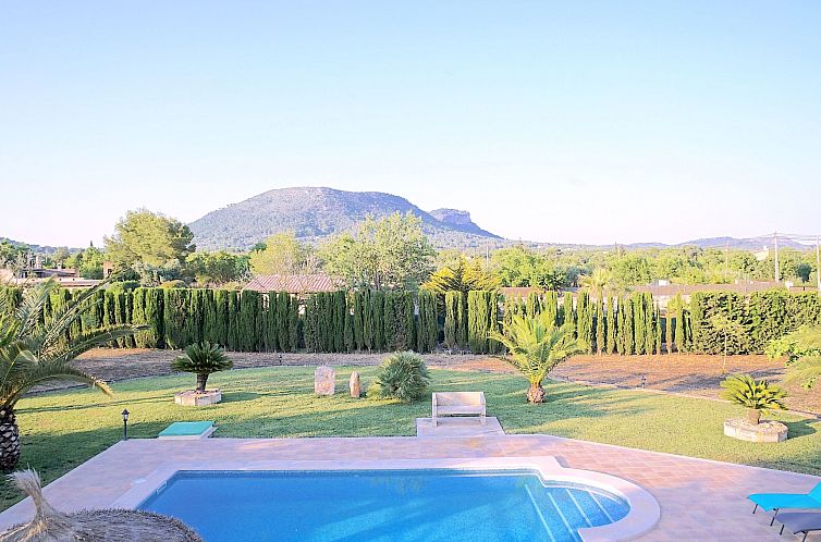 Vakantiehuis Nettes Ferienhaus in Llucmajor mit Großer Terr