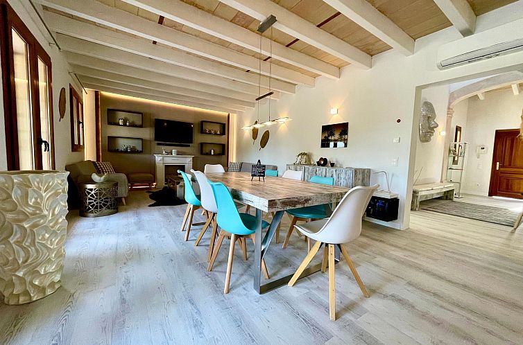Vakantiehuis Nettes Ferienhaus in Llucmajor mit Großer Terr