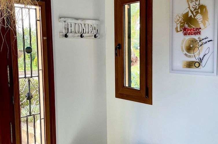 Vakantiehuis Nettes Ferienhaus in Llucmajor mit Großer Terr