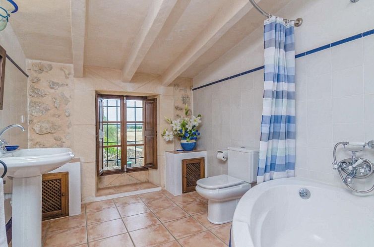 Vakantiehuis Wunderschönes Ferienhaus in Vilafranca De Bona