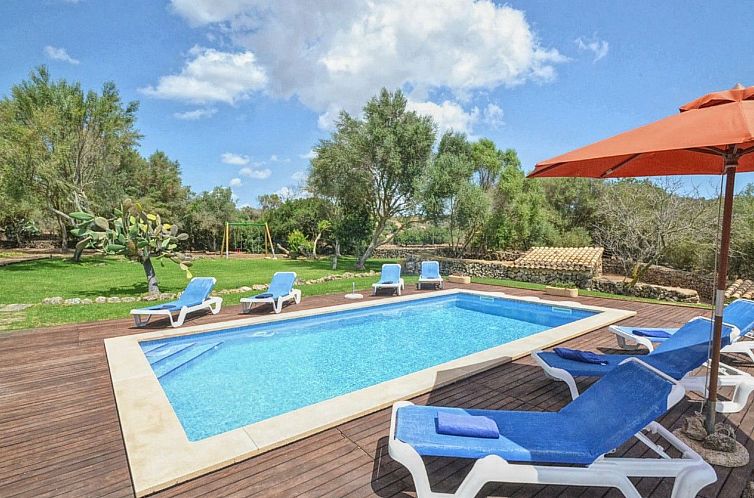 Vakantiehuis Landhaus mit Pool in der Nähe von Porto Cristo