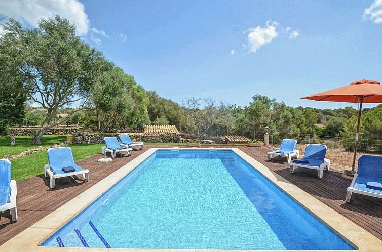 Vakantiehuis Landhaus mit Pool in der Nähe von Porto Cristo