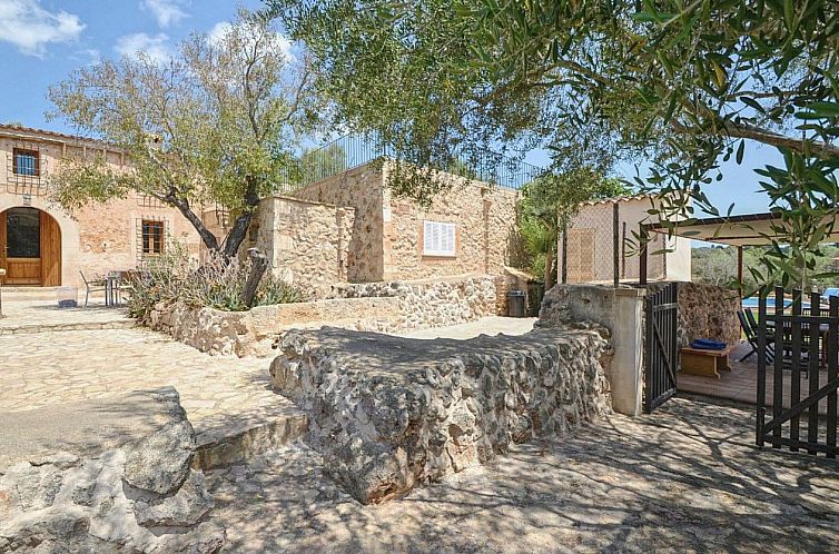 Vakantiehuis Landhaus mit Pool in der Nähe von Porto Cristo