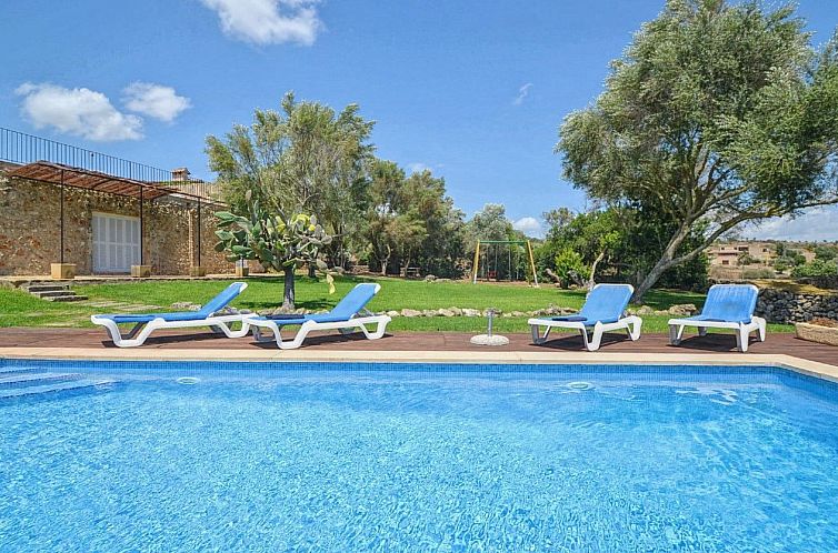 Vakantiehuis Landhaus mit Pool in der Nähe von Porto Cristo