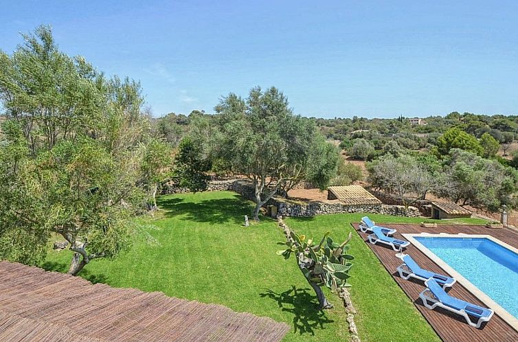 Vakantiehuis Landhaus mit Pool in der Nähe von Porto Cristo