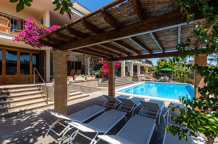 Vakantiehuis Chalet 'Cala Murta' mit eigener Terrasse