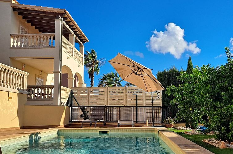 Vakantiehuis Villa "Cajmin" mit eigenem Schwimmbad