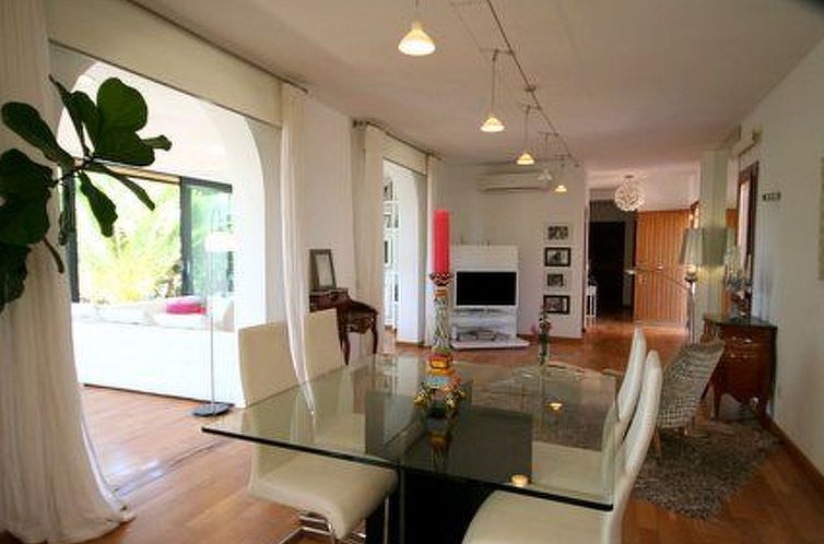 Vakantiehuis Villa Lares - 150 Meter vom Strand entfernt