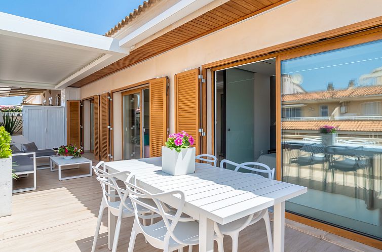 Appartement Attic Sea Views