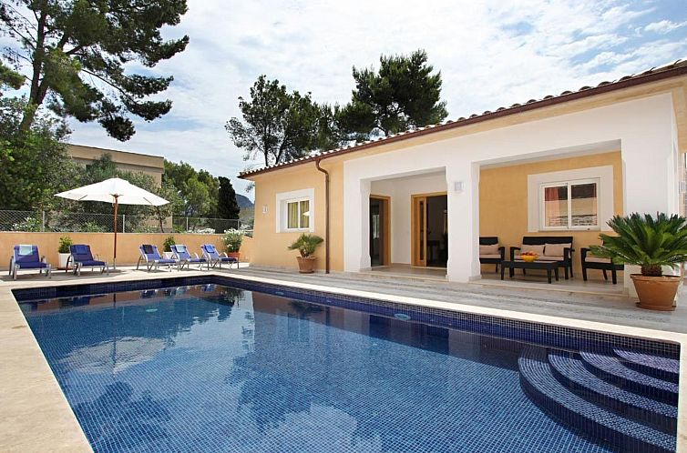 Vakantiehuis Villa Medina, Cala Sant Vicenç